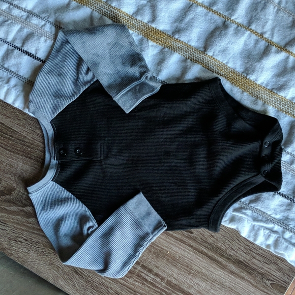 Garanimals Other - Longsleeve Onesie